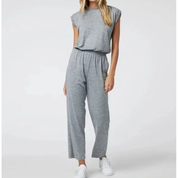 NWT Vuori Large Lux Crew Jumpsuit Short Sleeve Pockets Mallorca Gray MSRP$138 - Picture 1 of 16